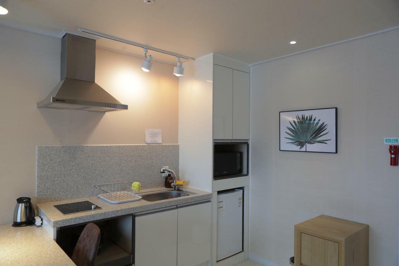 Lium Spa Hostel Yeosu Exterior photo